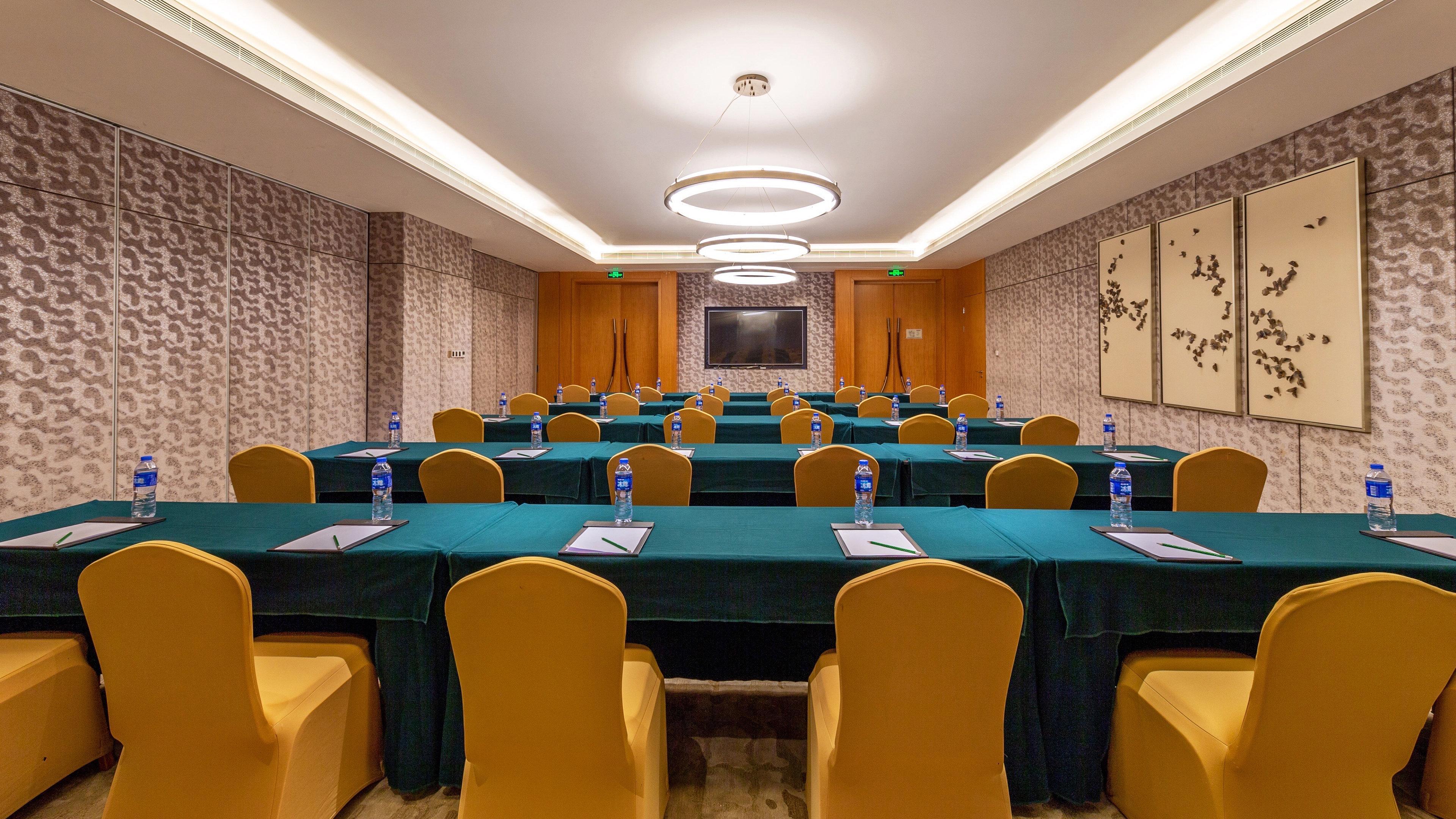 Nanjing Xuanwu By Ihg Hotel