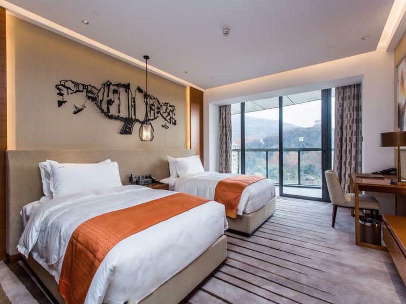 Nanjing Xuanwu By Ihg Hotel Nanjing (Jiangsu)
